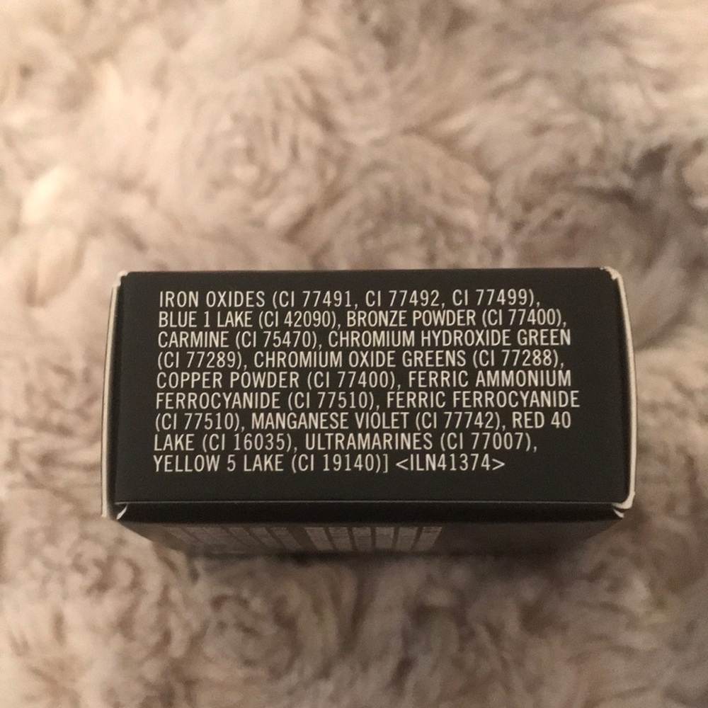 MAC Eye Shadow in Motif! BNIB - Picture 7 of 8